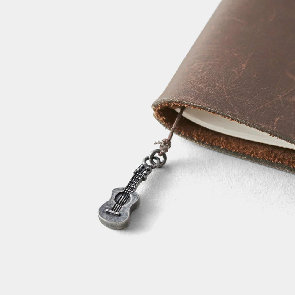 TRAVELER’S FACTORY Charm | Ukulele
